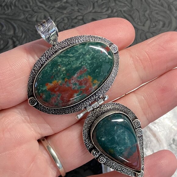 Double Heliotrope Bloodstone Pendant Stone Crystal Jewelry - Picture 3 of 7